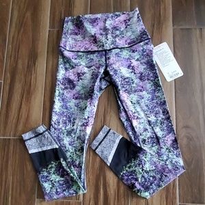 Colorful Lululemon Wonder Under High Rise Right